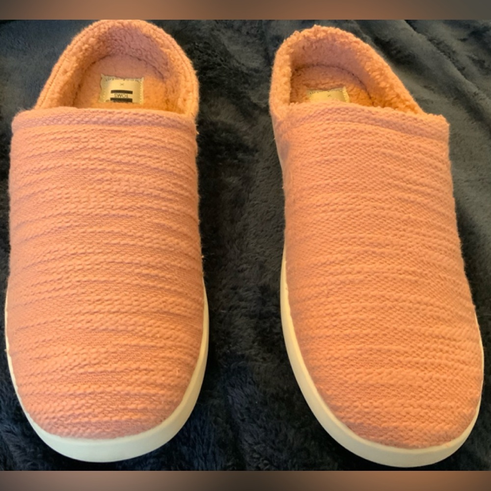 Toms X West Elm Slipper size 12